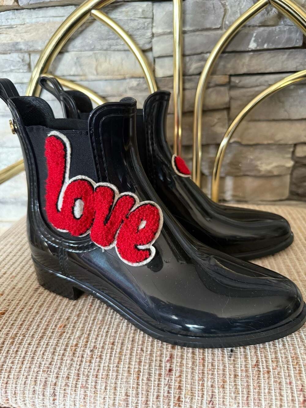 Lemon Jelly Black Glossy Chelsea Rain Boots with LOVE Patch Size 37 - Picture 4 of 7
